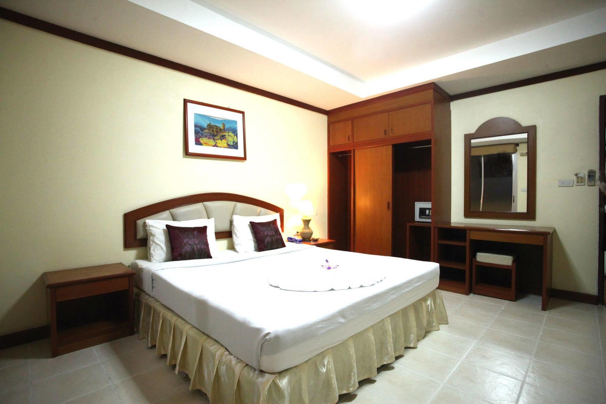 Priew Wan Guesthouse Patong Ngoại thất bức ảnh